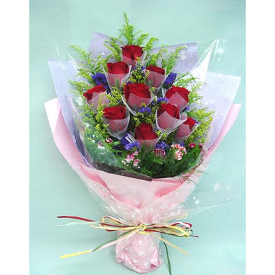 12 Red Roses Bouquet.jpg